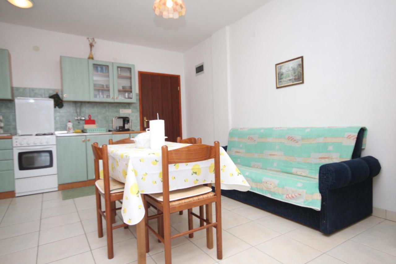 Apartment Sali 8152B Екстер'єр фото